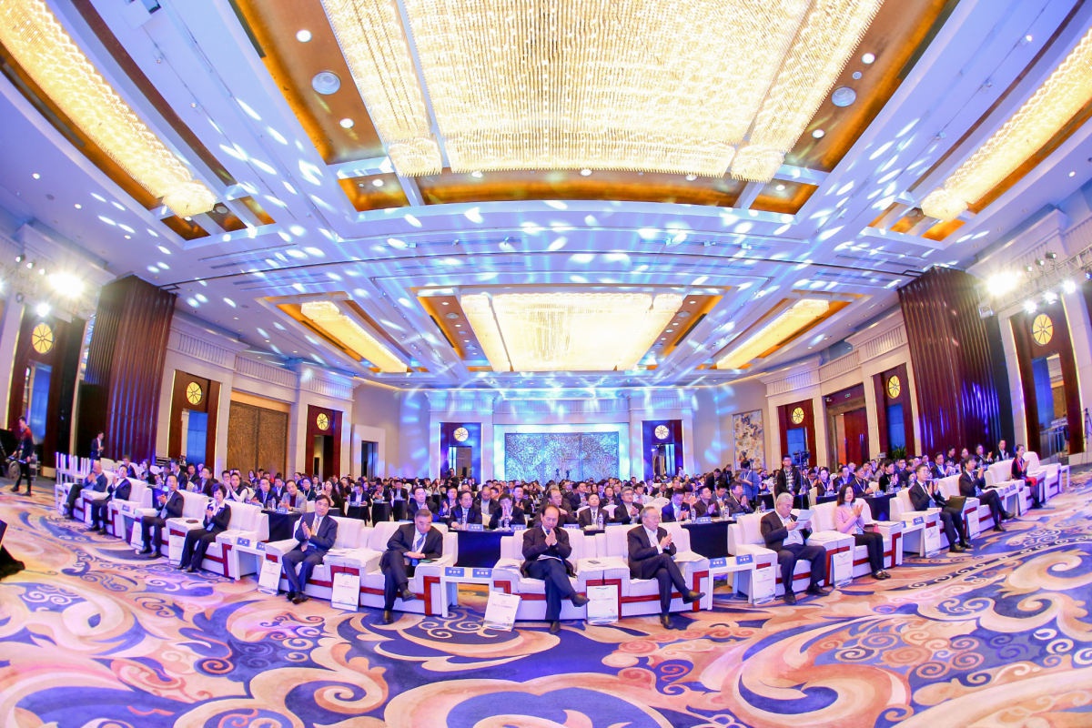 The 19th China Business Top 100 Listed Companies Summit Forum